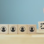 Connecting people as a group with magnetic power